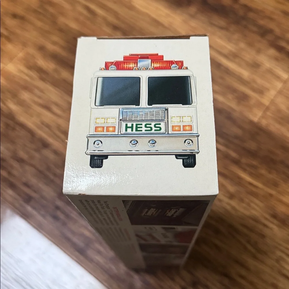 Vintage Hess 2000 Fire Truck collectible toy new in box
